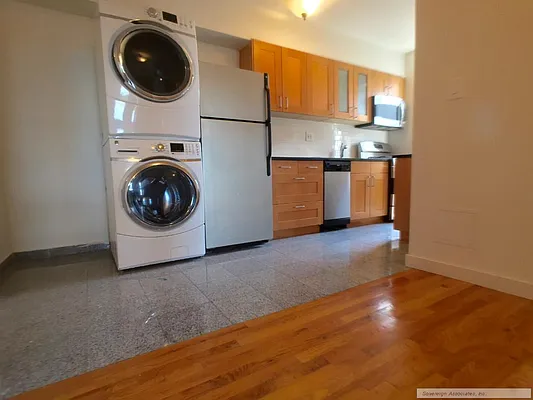 Rented by Sovereign Associates | media 8