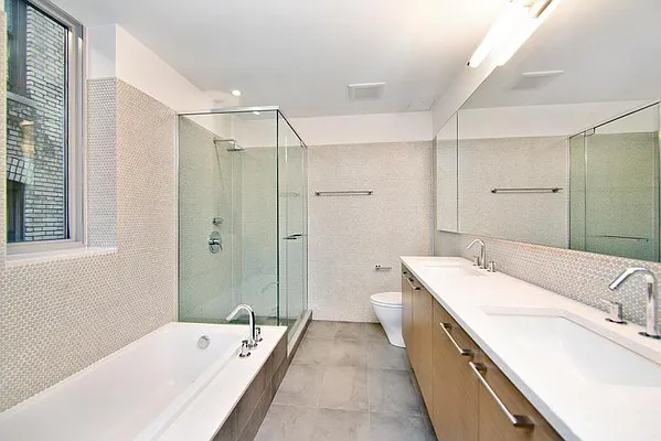 Rented by Keller Williams NYC | media 17