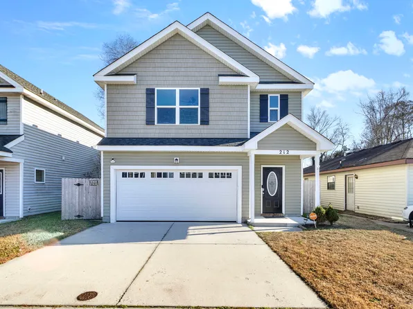212 Diamond Ave, Chesapeake, VA 23323