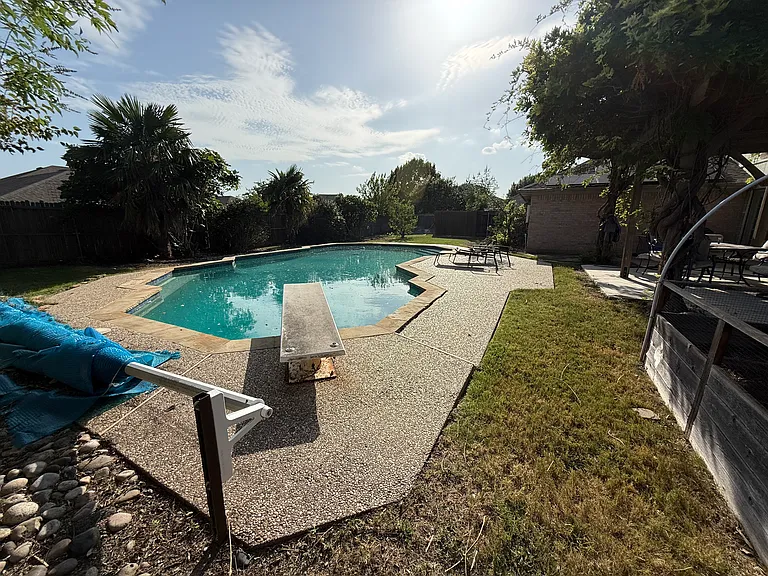 222 Glen Ridge Dr — Photo 2