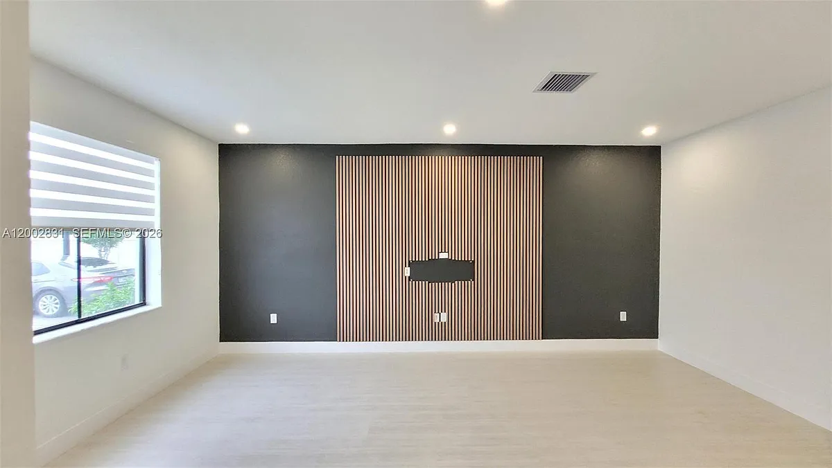 Building Photo - 14708 SW 181st Ter #0