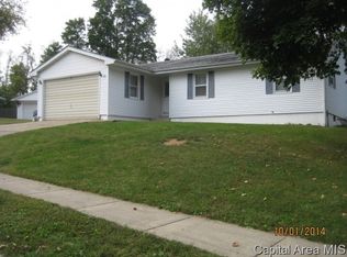 13 Coachlight Ct, Springfield, IL 62703