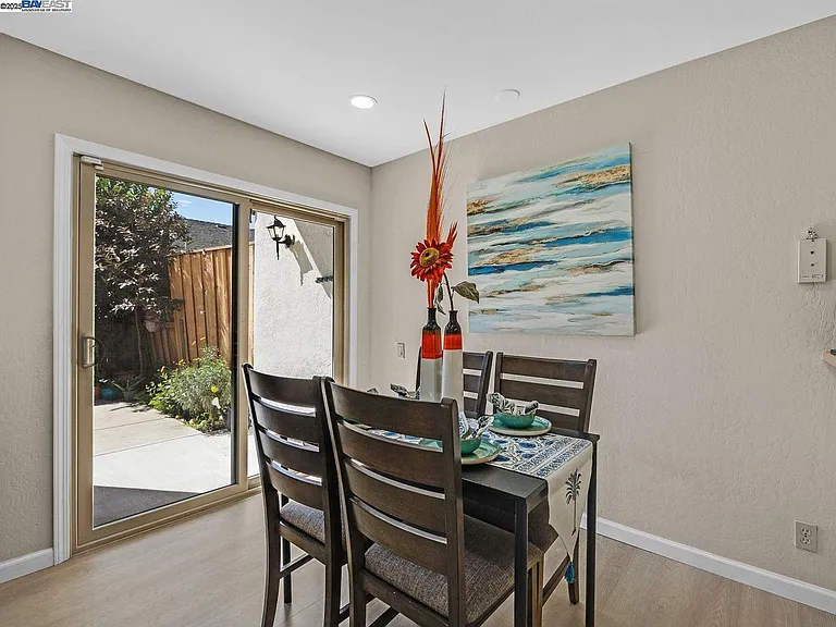 39657 Fremont Blvd — Photo 23
