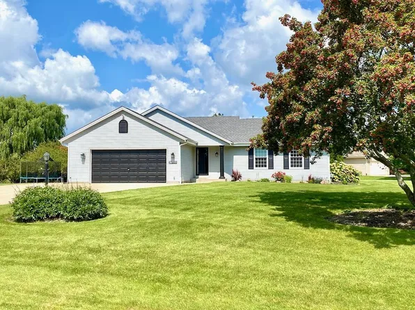 28700 Golden CIRCLE, Waterford, WI 53185