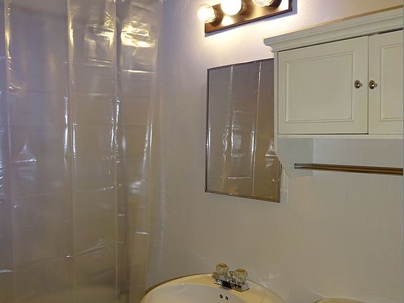 4th image of 1530 Lasalle Ave APT 204