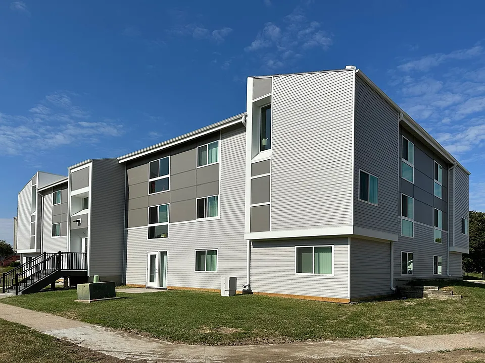 Building Photo 3