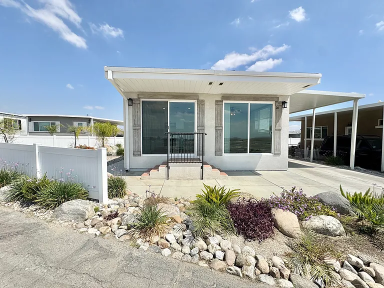 1134 Villa Calimesa Ln — Photo 14