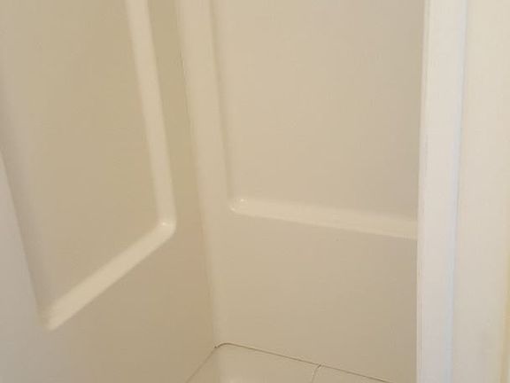 5th image of 1823 Walker Ave APT E