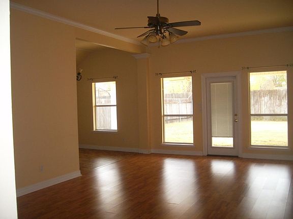 2nd image of 333 Gaston Ln