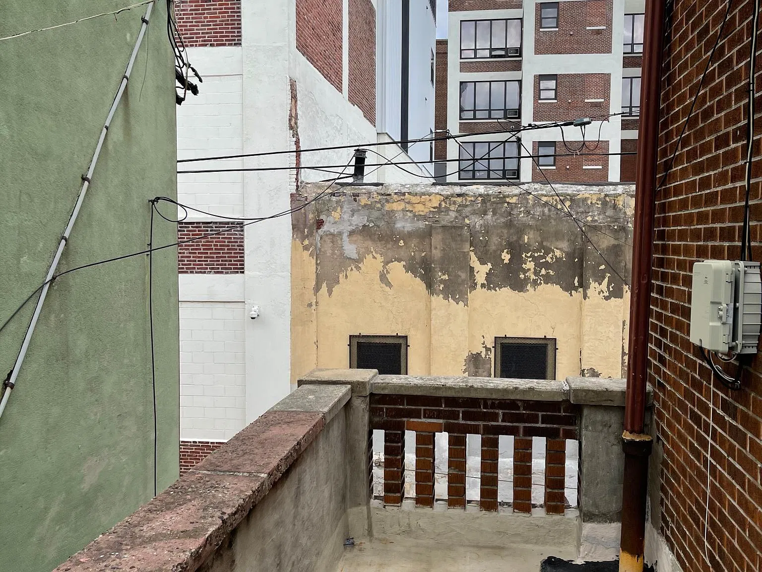1227 Jackson St — Photo 2