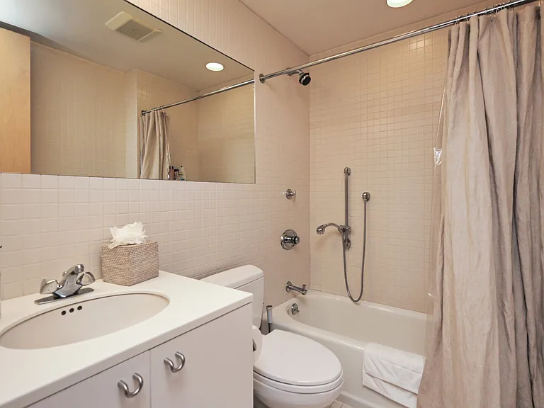 108 Seatuck Ave — Photo 50
