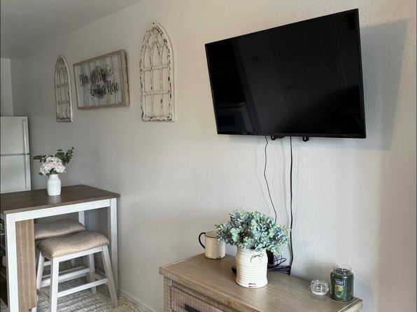 15219 South Dr APT 2