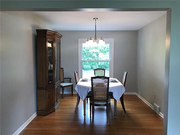 3rd image of 5433 Heidt Ave
