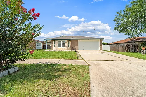 303 Carly Dr Photo 1