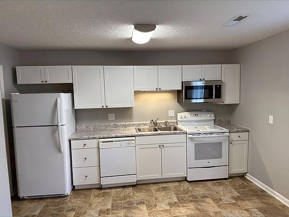 2nd image of 520 Village Ln #A