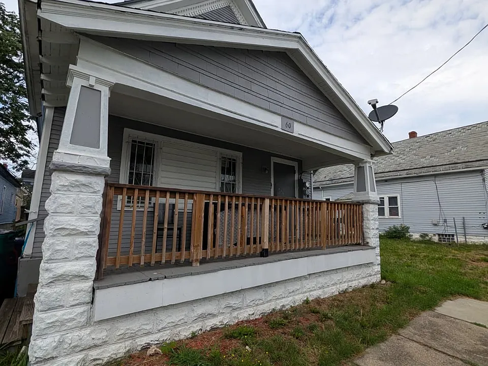 60 Warren Ave #2
