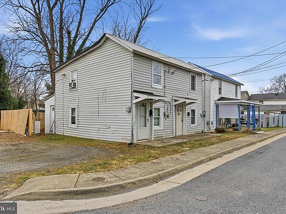 3rd image of 45 Race St #1/2