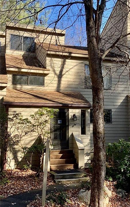 112 Old Farms Road