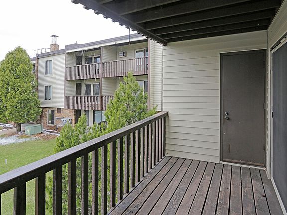 2nd image of 822 Baylis St #754248