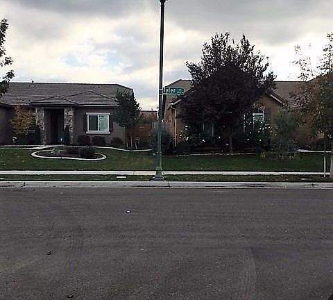 2nd image of 2339 W Tyler Ave
