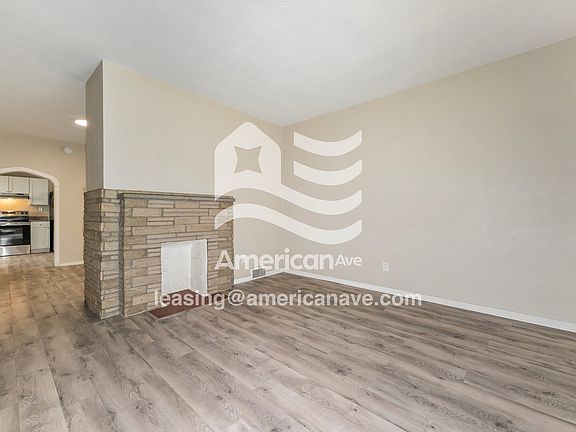 1620737_002_living_room_2.jpg