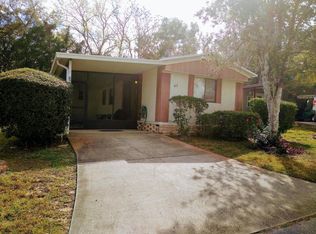 67 Wintergreen Dr, Fruitland Park, FL 34731