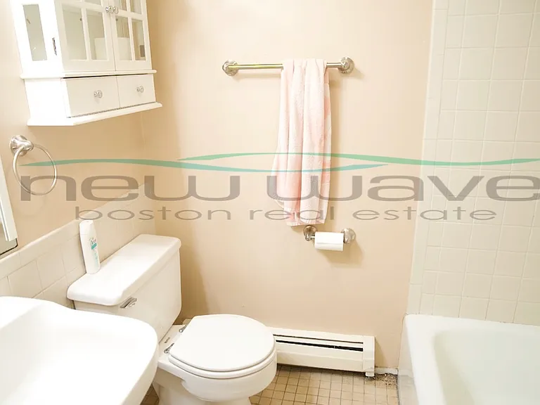 601 Tremont St #2 — Photo 4