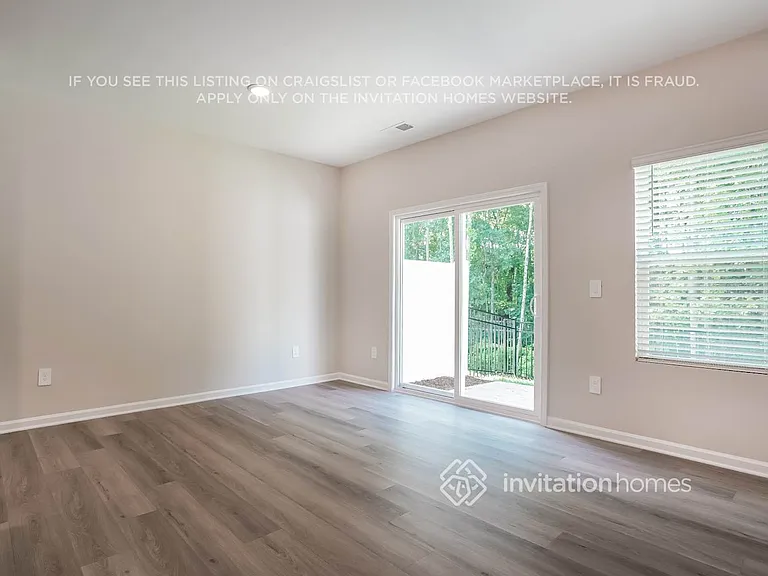 926 Greenville Way — Photo 6