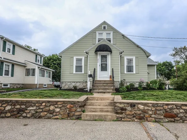 864 Cilley Road, Manchester, NH 03103