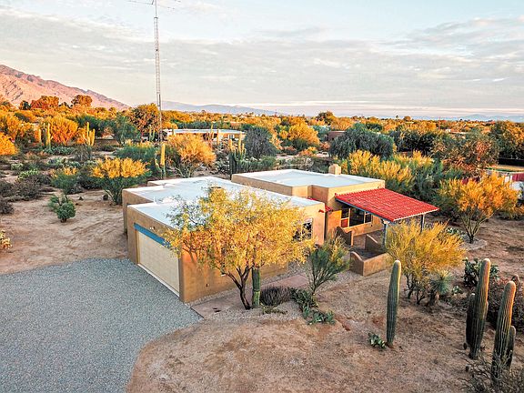 2nd image of 8910 N Camino De La Tierra