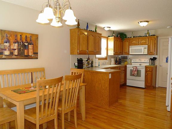 Hardwoods in your eat in Kitchen!