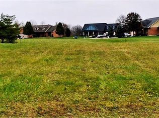 578 Golden Maple Ave, Brookville, OH 45309