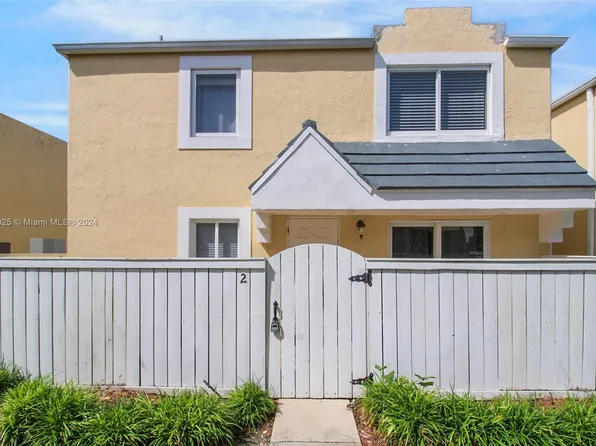 4575 SW 68th Court Cir #102, Miami, FL 33155