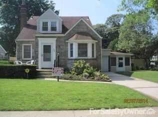 586 Lenox Rd, Baldwin, NY 11510