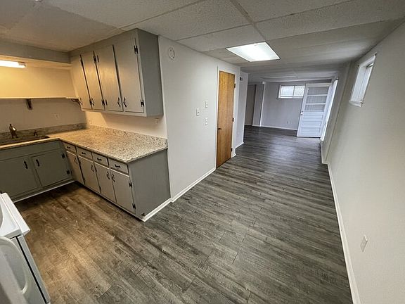 2nd image of 901 Marilyn Dr #B