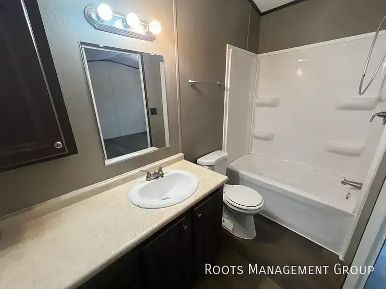 310 Scobey Ave #320 — Photo 16