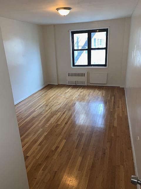 1st image of 1100 Warburton Ave APT 3K