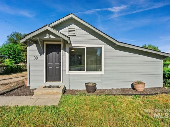 39 N Greenleaf St, Nampa, ID 83651