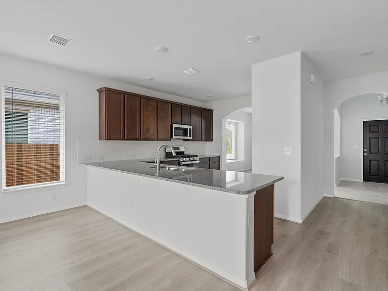 315 Diamondleaf Dr — Photo 5