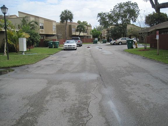 4th image of 8350 N Missionwood Cir