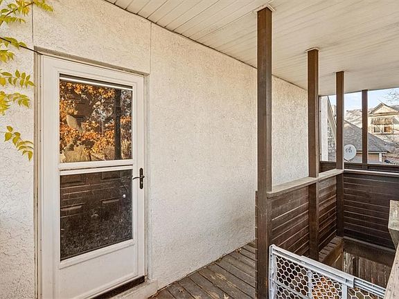 4th image of 9 N Boeke St
