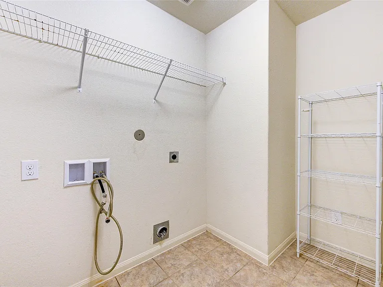 22534 Cloverland Field Dr — Photo 33