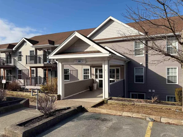 79 Collins Grv #213, Halifax, NS B2W 6B9