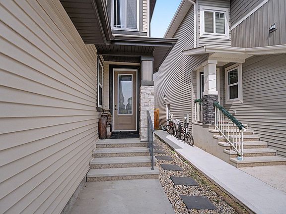 5th image of 3227 Pelerin Cres