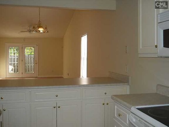 5th image of 222 Philmont Dr