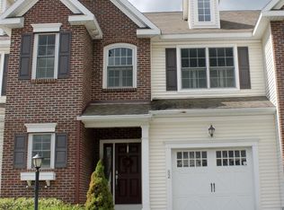 52 Andriana Ln, Albany, NY 12204