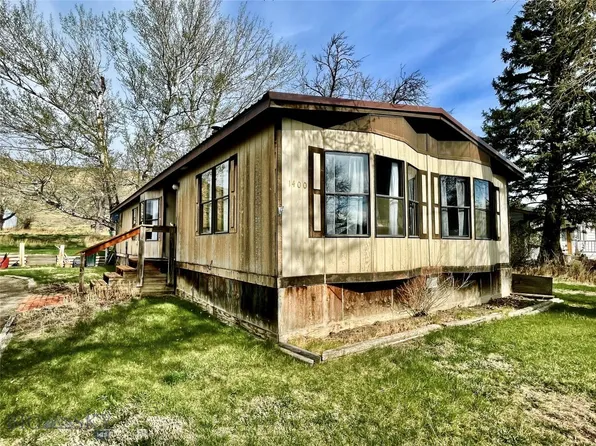 1400 Saint Charles St, Fort Benton, MT 59442