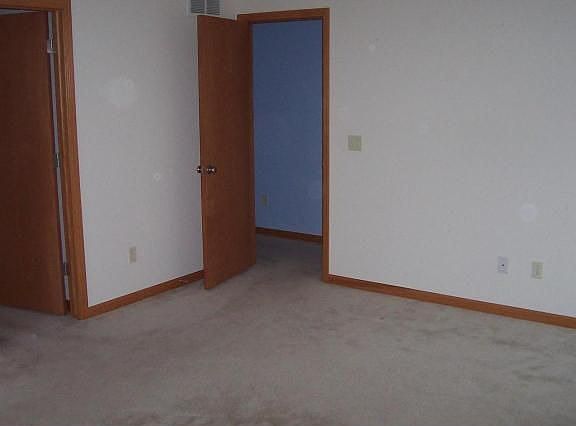 5th image of 1471 Bluebird Dr