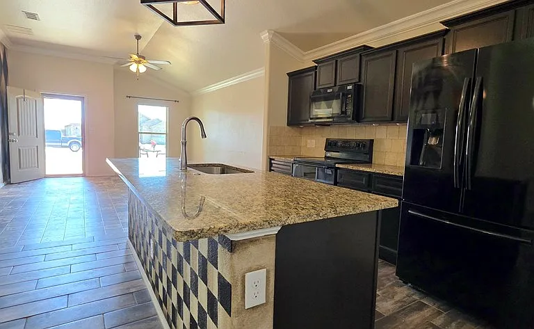 1025 Pine Leaf Pl — Photo 6
