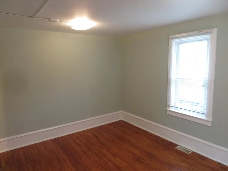 100 W Cuthbert Blvd #2 — Photo 6